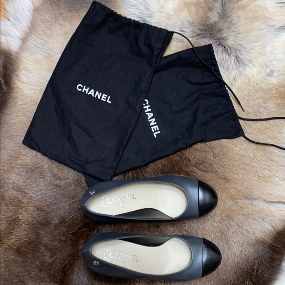 Authentic Chanel Cap Toe Platform pumps